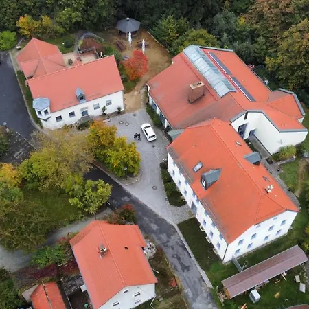 Hotel Kreuzbergbaude Beim Berzdorfer *