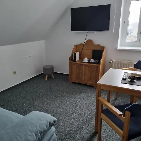 Kreuzbergbaude Beim Berzdorfer Mit Wohlfuehl Sauna