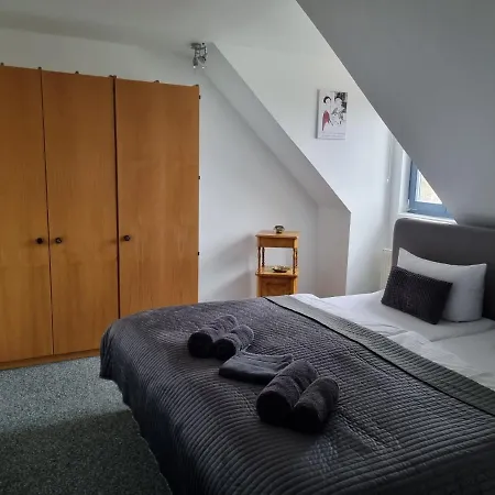 Kreuzbergbaude Beim Berzdorfer Mit Wohlfuehl Sauna
