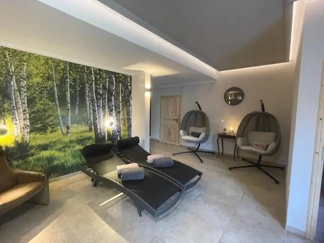 Kreuzbergbaude Beim Berzdorfer Mit Wohlfuehl Sauna ホテル Markersdorf