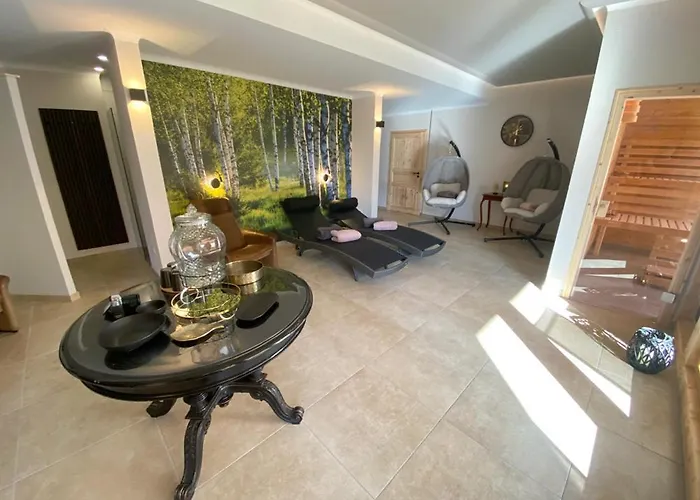 Hotel Kreuzbergbaude Beim Berzdorfer Mit Wohlfuehl Sauna Markersdorf